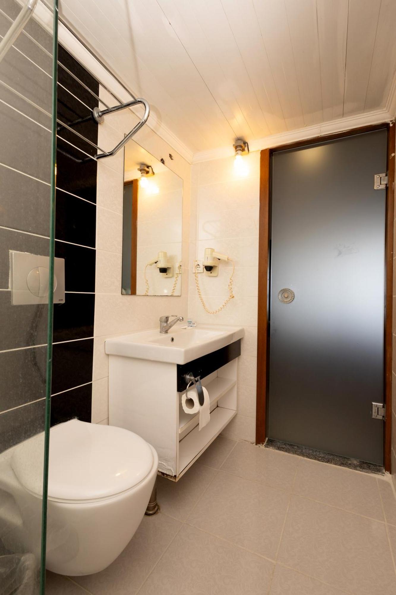 Mora Hotel Трабзон Экстерьер фото